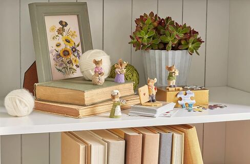 تمثال صغير من Enesco Tails مع فأر منسوج على شكل قلب يجلس على الغزل، 2.16 بوصة، متعدد الألوان in Saudi Arabia