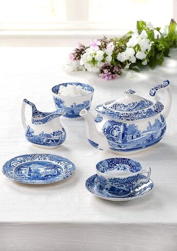 Spode Blue Italian Gravy Boat and Saucer | Spout for Gravy, Sauces, and Salad Dressings | Earthenware | 9-Ounce Capacity | Large Handle | Dishwasher Safe in Kuwait