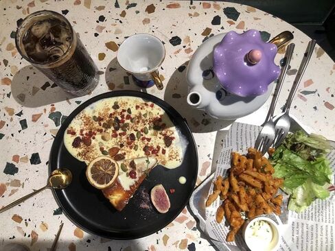 GZHaiTuoSi كارتون جديد الجمال والوحش إبريق الشاي القدح Mrs Potts Chip براد شاي كوب مجموعة واحدة جميلة ومجموعة in Kuwait