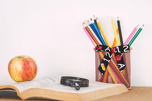 4 Rolls 20 Yards Back to School Ribbons, First Day of School Grosgrain Ribbons Welcome Back 3/8" Ribbons School Rock Ribbons Book Apple Gift Wrapping Ribbons for Teacher Kindergarten Party Supplies in Kuwait