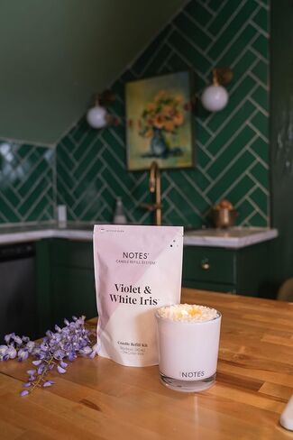 نوتس مجموعة الشموع المستدامة | عطر غير سام، وخرز شمع طبيعي، وفتيل، وقرص مركزي قابل لإعادة الاستخدام، وقرص تنظيف، وشاي الكركم واليقطين الصديق للبيئة القابل لإعادة التعبئة + الفانيليا وخشب الفلفل. in Kuwait