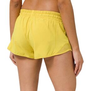 LULULEMON Hotty Hot Short II 2.5 بوصة (مقاس 2، سولي) in Kuwait