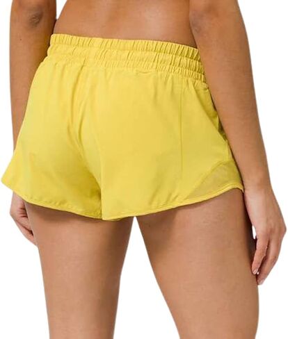 LULULEMON Hotty Hot Short II 2.5 بوصة (مقاس 2، سولي) in Kuwait