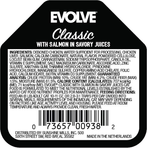 Evolve Classic Crafted Meals Cat Food Variety Pack with Salmon Recipe & Seafood Medley Recipe in Saudi Arabia