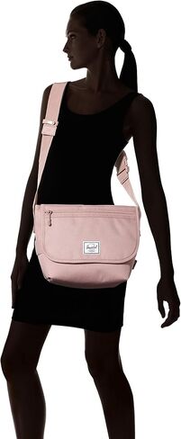 Herschel Grade Messenger Bag in Saudi Arabia