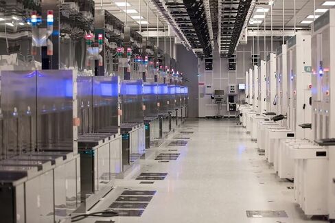 شريط UltraTape 1153 من البولي إيثيلين الفائق للغرف النظيفة، للأغراض العامة، إطلاق غازات منخفضة، عرض 2 بوصة × طول 108 أقدام، أزرق، لفة واحدة in Kuwait