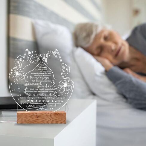 Bestie Gifts ضوء ليلي LED من القلب لأفضل صديق - هدايا عيد ميلاد Bestie - مصباح يعمل بمنفذ USB مع تصميم Pinky Promise ورسالة مؤثرة - قاعدة خشبية - هدية صداقة مثالية لديكور المنزل in Kuwait