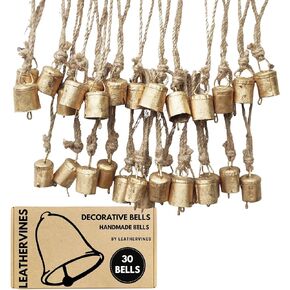 اجراس بقرة معدنية صغيرة بتصميم ريفي ريفي مصنوعة يدويا لتزيين الكريسماس على حبل الجوت 4 سم، عبوة من 30 اجراس مختلطة على شكل اسطواني مخروطي in Kuwait