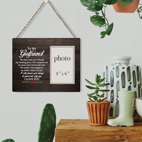 إطار صورة هدية لصديقة qtumes، هدايا صديقة من صديقها، هدايا رومانسية لصديقتها، إطار صور خشبي ريفي إلى صديقتي، حامل على الحائط وسطح الطاولة - صورة مقاس 4 × 6 بوصات in Kuwait