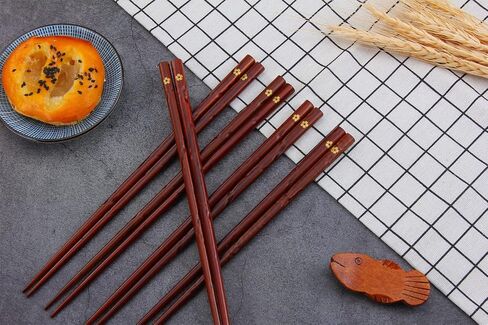 Japanese Natural Wood Chopstick Set Reusable Classic Style Chopsticks Non-slip Design Chop Sticks 5 Pairs Gift Set in Saudi Arabia