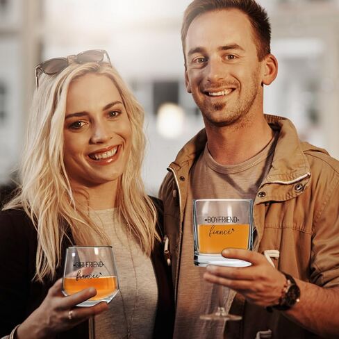 هدايا الخطوبة للأزواج - مجموعة النبيذ وكؤوس الويسكي للصديق والصديقة، السيد والسيدة المستقبلية.' جوارب، شمعة، بطاقات تهنئة - هدايا زفاف للعروس والعريس، هدايا خطوبة رائعة للنساء والأزواج in Kuwait