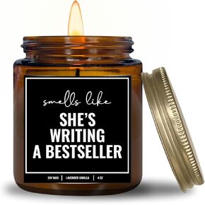 YouNique Designs Writer Candle 8oz - هدايا للمؤلفين، هدايا للصحفيين - هدايا كاتب شمعة جرة، هدايا المؤلف، هدايا كاتب الكتب - هدايا رائعة للكتاب والمؤلفين