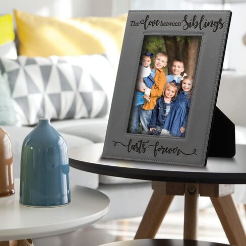 بيلا بوستا - الحب بين الأشقاء يدوم للأبد _ إطار صورة جلدي محفور (عمودي 4 × 6) in Kuwait