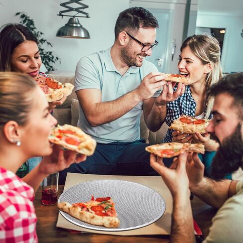 Nuogo 5 Pcs 14 Inch Pizza Pan with Holes Aluminum Mesh Pizza Screen Seamless Round Mesh Pizza Tray for Oven Nonstick Baking Pizza Sheet for Kitchen Bakery Restaurant BBQ Party Cookware Supplies in Saudi Arabia