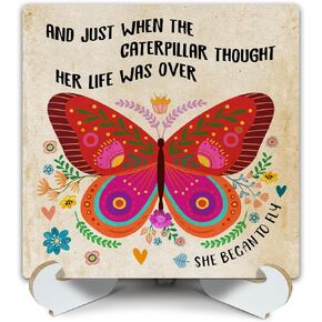 هدايا ملهمة للمرأة لافتة خشبية مع حامل، لوحة ديكور على شكل فراشة لمكتب المنزل والمكتب لرف الطاولة، هدايا تحفيزية هدية تخرج للفتاة والابنة والزوجة - b013 in Kuwait