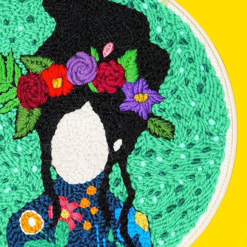 منسوجات أرجوانية | خيوط صوفية - وزن فائق النعومة #4 | 6 بونبونات أكريليك كبيرة للكروشيه والحياكة بألوان متنوعة (الأحمر والأسود والأصفر والأخضر والأزرق والبرتقالي) | 100 جرام (3.5 أونصة) لكل كرة in Kuwait