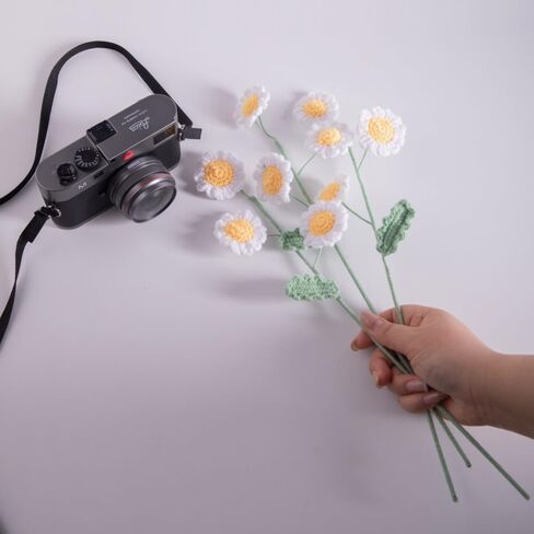3PCS Handmade Finished Crochet Daisy Bouquet with Ceramic Vase Ornaments (White) in Saudi Arabia