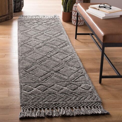 سجادة عداء من مجموعة SAFAVIEH Casablanca - 2'3" x 8'، فحمي، شرابة مغربية مصنوعة يدويًا، سمك 0.5 بوصة مثالية للمناطق ذات حركة المرور العالية في غرفة المعيشة وغرفة النوم (CSB664H) in Saudi Arabia