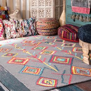 سجادة NuLOOM معنقدة يدويًا من Belini، مقاس 2' 6' x 6'، عاجية