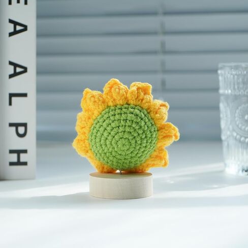 دمية حياكة البطاطس الإيجابية من Sikyby مع بطاقة ملهمة لتقليل الضغط، لعبة مضحكة لتزيين السيارة والمكتب فريدة من نوعها in Kuwait