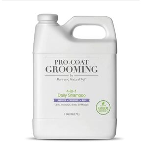 Pro-Coat Grooming - Brilliant White Coat Shampoo (Oatmeal, Milk, & Honey) - 1 Gallon