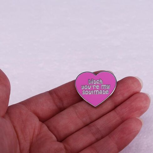 طقم بروش قلب وردي مكون من قطعتين للنساء والفتيات "أنت رفيق روحي" خطوط Bff أفضل صديق شارة دبوس دبابيس طية صدر السترة من المينا المضحكة دبابيس مطابقة للصداقة والأزواج هدايا عيد الميلاد in Kuwait