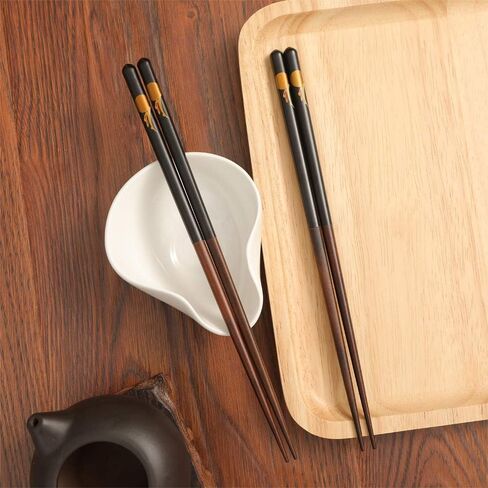 Japanese Natural Wood Chopstick Set Reusable Classic Style Chopsticks Non-slip Design Chop Sticks 5 Pairs Gift Set in Saudi Arabia