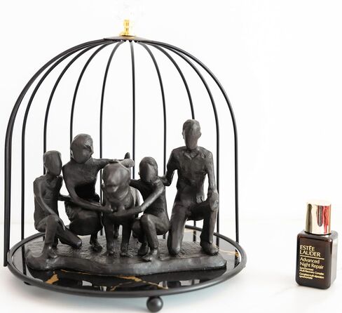 تماثيل العائلة والكلاب، عائلة من الحديد الزهر مكونة من 3 تماثيل، هدية لمحبي الكلاب، هدية تذكارية للكلاب in Saudi Arabia