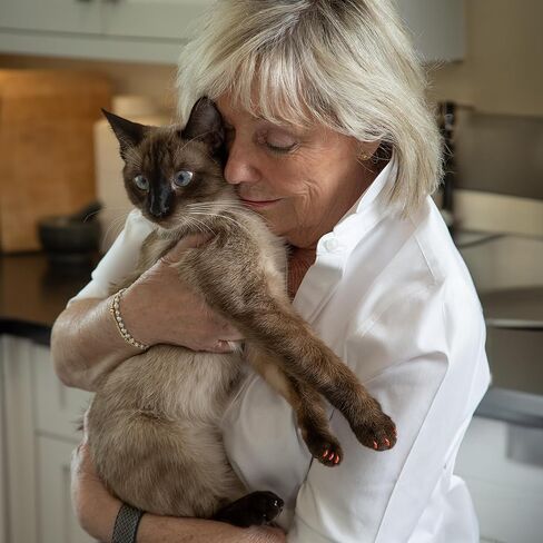 Soft Claws Safe Scratch-Free Solution for Cats - CLS (Cleat Lock System), Size: Small, Color: Red in Kuwait