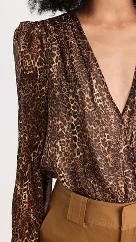 بدلة نسائية من Cami NYC Isa Thong in Kuwait