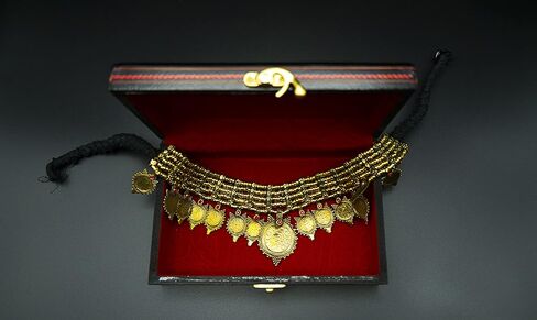 صندوق مجوهرات خشبي من ARRC| صندوق تخزين المجوهرات المزخرف للخواتم والسلاسل والأساور والمجوهرات| صندوق تخزين عتيق بتصميم نيون لطاولة الزينة والطعام in Kuwait