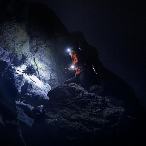 PlayBetter Garmin epix Pro (Gen 2) Sapphire (Carbon Gray DLC/Black, 42mm) GPS Outdoor Watch Gift Box Bundle - AMOLED Display & Built-in Flashlight - includes Screen Protectors, Wall Adapter & Case in Kuwait