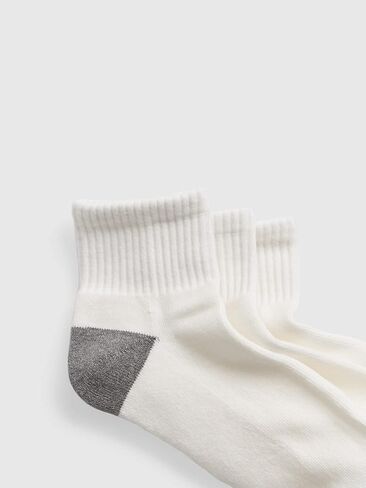GAP Men's 3-Pack Quarter Crew Socks in Saudi Arabia