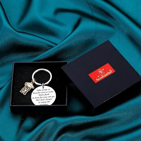 Class of 2024 Graduation Keychains Gifts for Seniors 2024 High School College Medical Student Inspirational 2024 Grad Gifts for Her Him Boys Girls Women Men Master Gifts for Nurse Mom to Son Daughter in Saudi Arabia