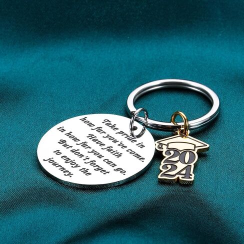 Class of 2024 Graduation Keychains Gifts for Seniors 2024 High School College Medical Student Inspirational 2024 Grad Gifts for Her Him Boys Girls Women Men Master Gifts for Nurse Mom to Son Daughter in Saudi Arabia