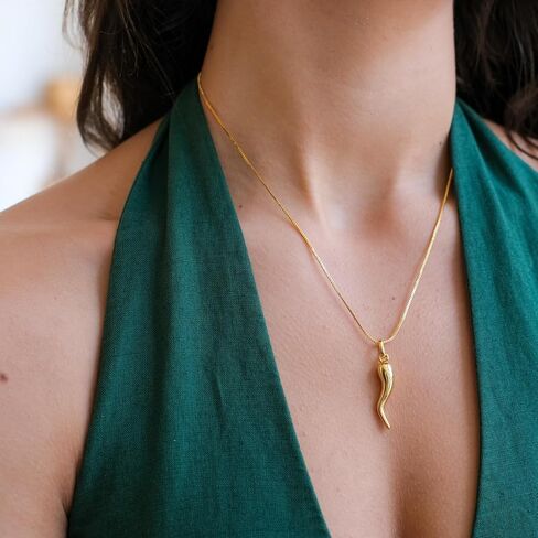 14K Gold Plated Medium Cornicello Italian Horn Pepper Necklace Charm Pendant 18''+2'' in Kuwait