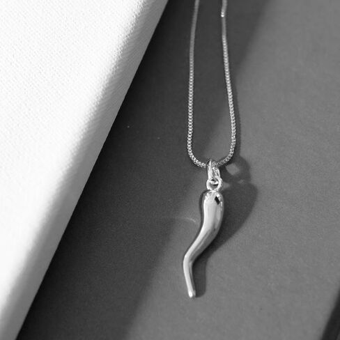 14K Gold Plated Medium Cornicello Italian Horn Pepper Necklace Charm Pendant 18''+2'' in Kuwait
