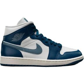 Nike Women's Gymnastics Shoes Sneaker in Kuwait