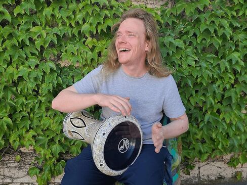 طبلة دربوكة مقاس 17 بوصة - طبلة يدوية رائعة وأداة إيقاعية للإهداء - أداة صنع في مصر مثل طبلة الجيمبي - تسمى أيضًا طبلة الدومبيك (الواحة الزرقاء)، DAR029 in Kuwait