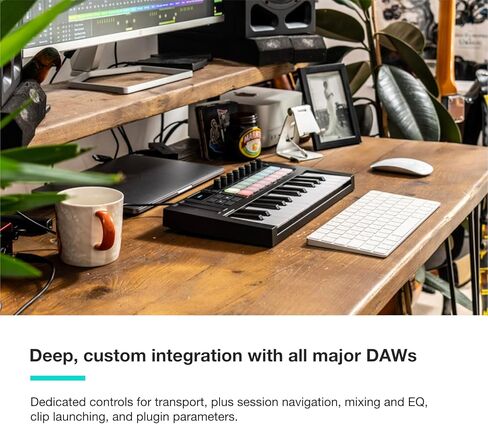 Novation Launchkey 61 [MK4] – 61 مفتاحًا شبه مرجح، USB، وحدة تحكم لوحة مفاتيح MIDI مع تكامل DAW. أوضاع التآلف والمقياس، و8 منصات طبول، وأداة تتابعية - تتضمن حزمة برامج لإنتاج الموسيقى in Kuwait