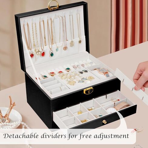 مانجوتري صندوق منظم مجوهرات للنساء/الفتيات، حافظة تخزين مجوهرات كبيرة من الجلد الصناعي بطبقتين، فكرة هدية، حامل مجوهرات قابل للقفل للخواتم والاقراط والساعات والقلائد والاساور (اسود) in Kuwait