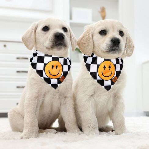 قطعتان من باندانا الكلب السعيدة المتأنق بوهو وجه مبتسم على شكل لوحة شطرنج من القماش المطبوع للحيوانات الأليفة مقاس متوسط ​​قابل للتعديل منديل الحيوانات الأليفة مرايل الكلب لإكسسوارات أزياء أعياد الميلاد in Kuwait