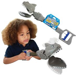 Pincher Pals - White Tiger from Deluxebase. White Tiger Toy Hand Grabber for Kids. Tiger Jumbo-Sized Grabber Reacher Tool and Claw Grabber Toy. GreatTiger Kids Toys, Tiger Party Favors and Gifts.