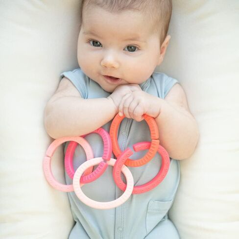 بيلا تونو هابي لينكس - وصلات سيليكون مونتيسوري للأطفال وألعاب أطفال من السيليكون الناعم، ألعاب تنموية للعب والتسنين والمهارات الحركية الإجمالية والتعرف على الألوان والمزيد، فتاة متدرجة in Kuwait