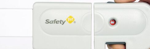 Safety 1st Easy Install Baby Gate for Doorways, Auto-Close Pressure-Mounted Magnetic Latch, Indoor Dog Gates, No Drilling, Fits 29"-38", White in Saudi Arabia