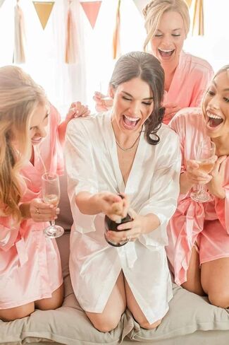 Women's Plus Size Silky Robes Plus Size Satin Robes Bridesmaid Robes Plus Size Soft Sleepwear (1X-5X) in Kuwait