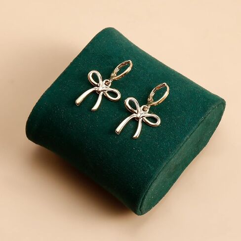 7 أزواج من الأقراط الذهبية على شكل فيونكة للنساء والفتيات مع فيونكة على شكل فيونكة وأقراط هوجيز مطلية بالذهب على شكل فيونكة متدلية على شكل فيونكة مجوهرات الأزياء in Kuwait