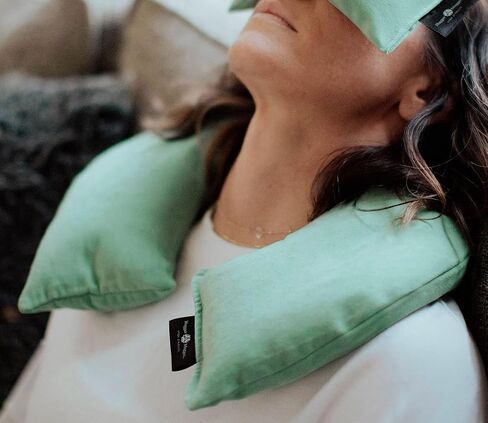Hugger Mugger Peachskin Neck Wrap - Jade - Use Heated or Chilled, Gentle Weight, Natural Herbal Filling, Relaxing Scent, Soft Fabric, One Size in Saudi Arabia