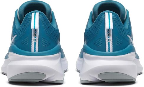 Saucony Women's Omni 22 Sneaker in Kuwait