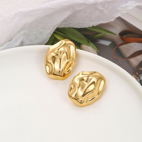 REELMAR Chunky Gold Geometric Clip On Earrings for Women Trendy Thick Hammered Rectangle Dupes Earrings Minimalist Statement Earrings for Girls No Piercing Clips in Kuwait